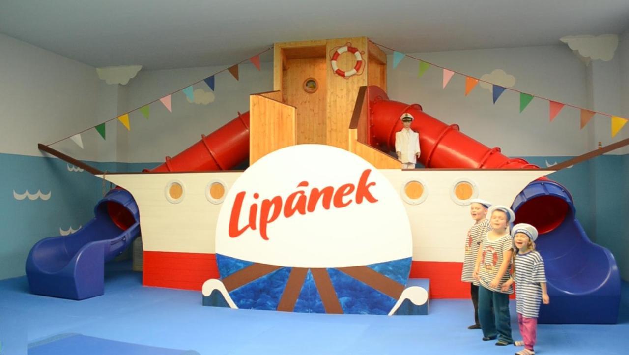 Апарт отель Blatsky Dvur Весели-над-Лужници Экстерьер фото