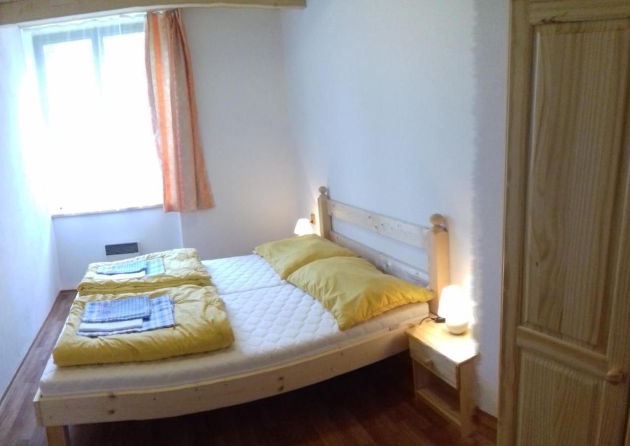 Апарт отель Blatsky Dvur Весели-над-Лужници Экстерьер фото